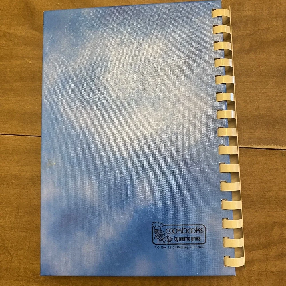 2001 Morris Press Grade A+ Recipes St Thomas Elementary PTA Cookbook